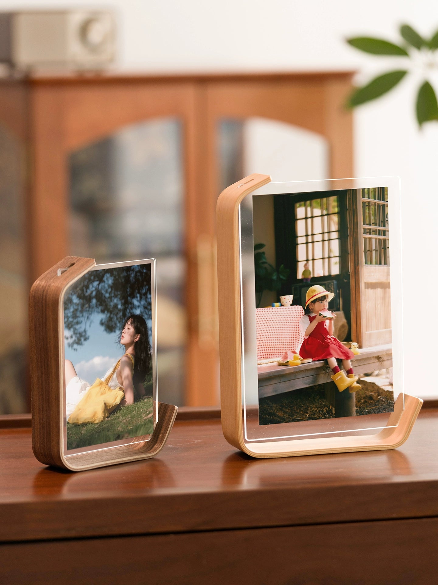 Double-Sided Acrylic Photo Frame with Tabletop Stand
